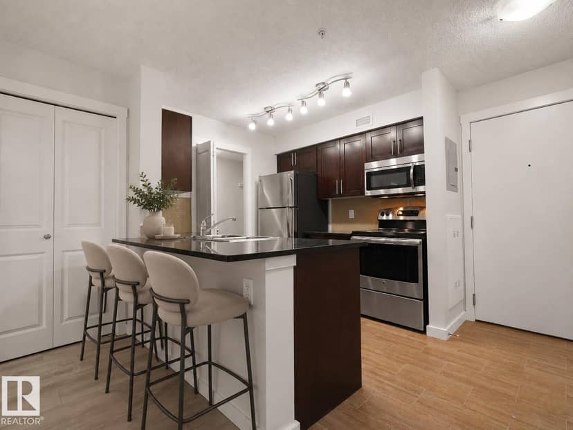 #205 5816 Mullen Pl NW, Edmonton, photo 3