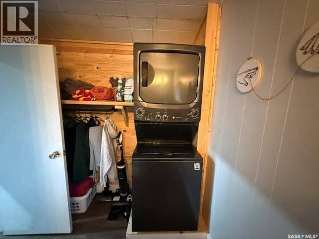 209 First STREET — photo 21 of 32
