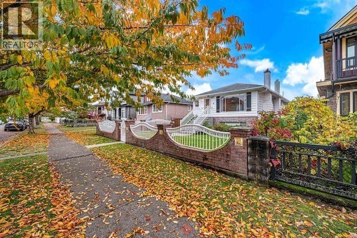 3136 E 53RD AVENUE, Vancouver, photo 2