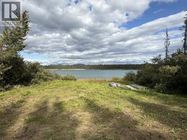 22 Tagish River Road — photo 1 of 10