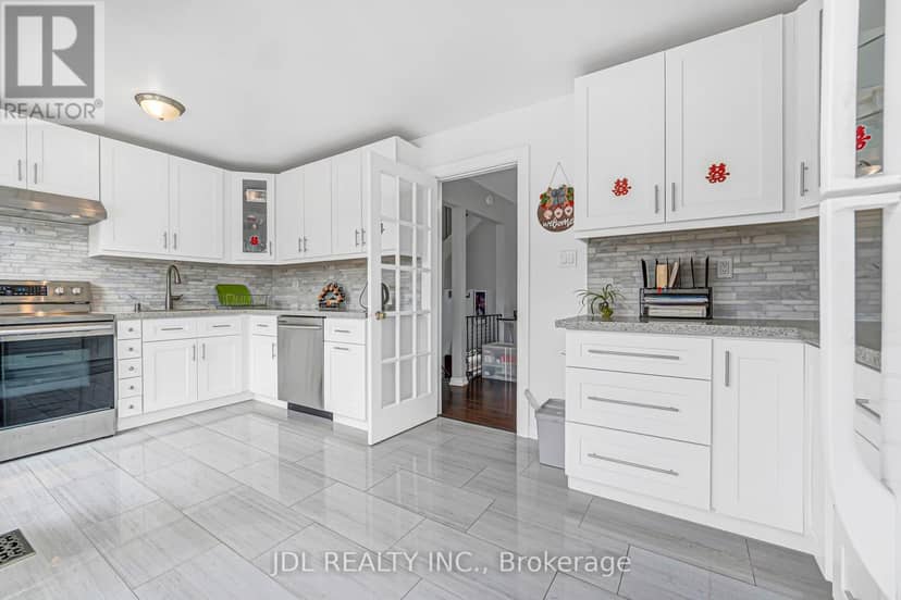33 - 100 Bridletowne Circle — photo 20 of 40