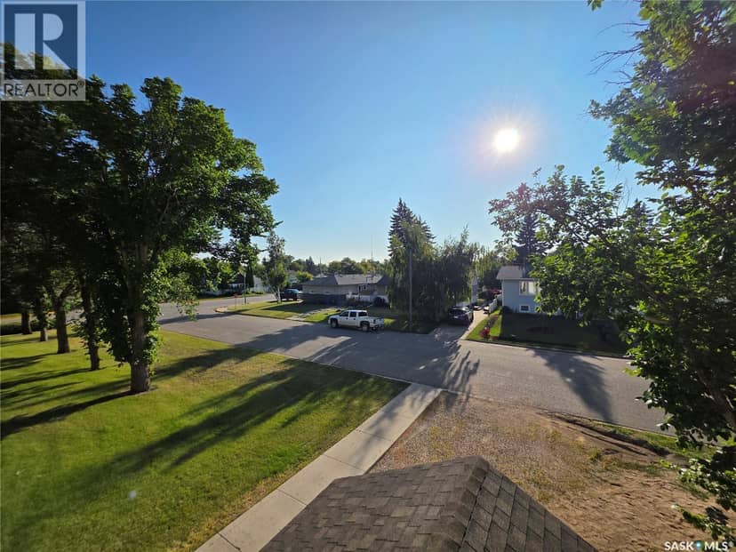 221 680 7th AVENUE E, Melville, photo 3