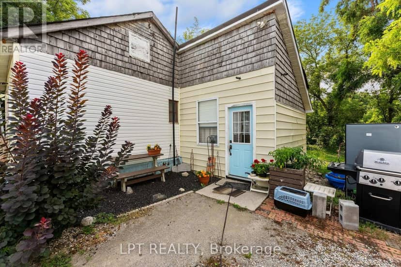8349 Ravenswood Line, Lambton Shores, photo 6