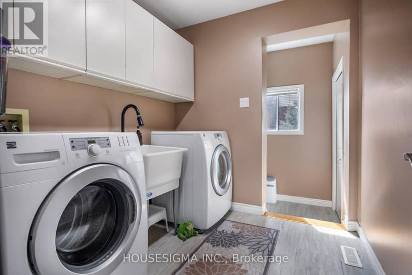 18 Jennifer Gardens — photo 10 of 40