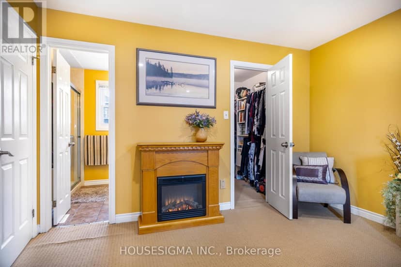 18 Jennifer Gardens — photo 17 of 40