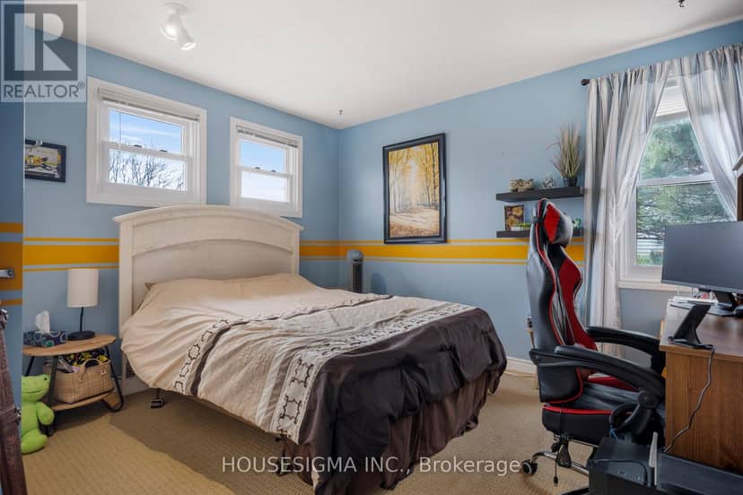 18 Jennifer Gardens — photo 20 of 40