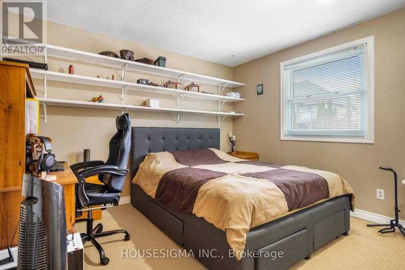 18 Jennifer Gardens — photo 21 of 40