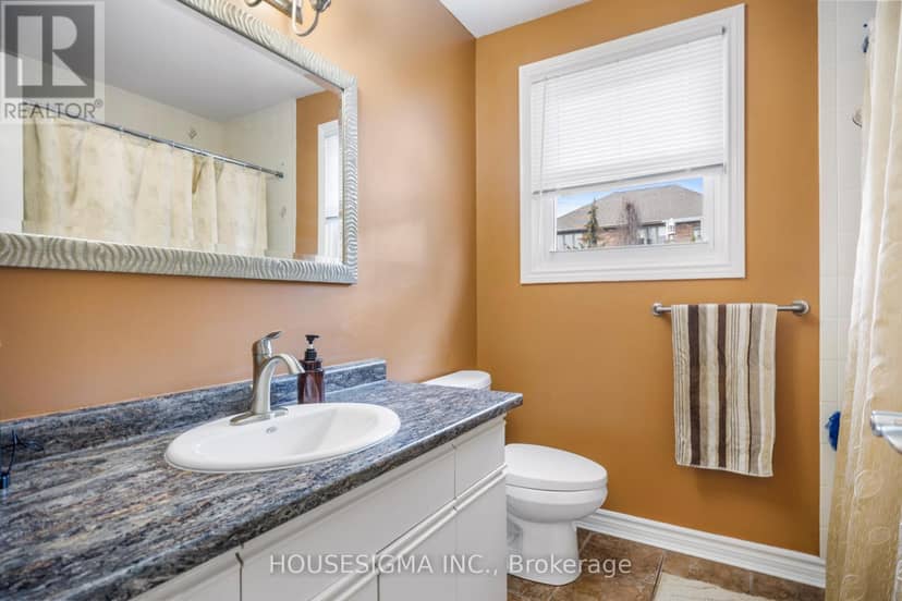 18 Jennifer Gardens — photo 22 of 40
