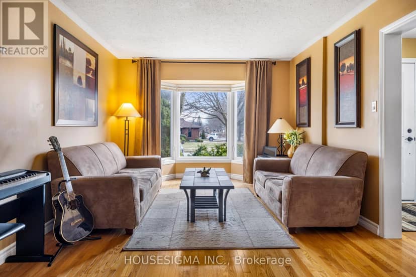18 Jennifer Gardens — photo 5 of 40