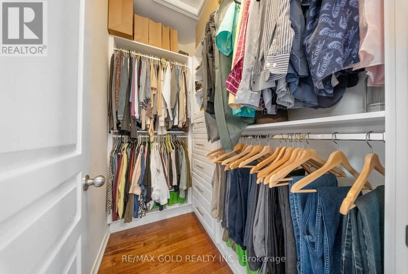 19 Bellcrest Road — photo 25 of 40
