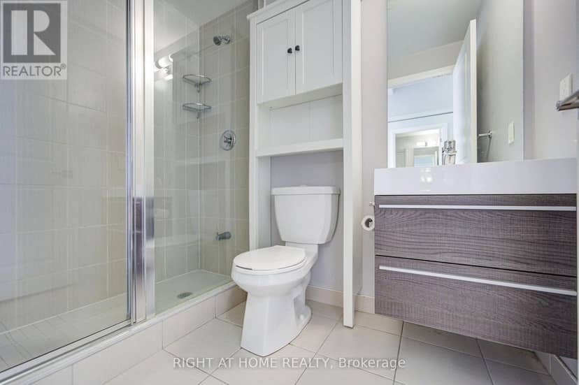 1807 - 15 Zorra Street — photo 24 of 34