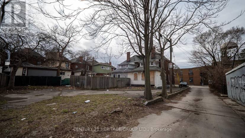 116-120 Barnesdale Avenue N — photo 19 of 21