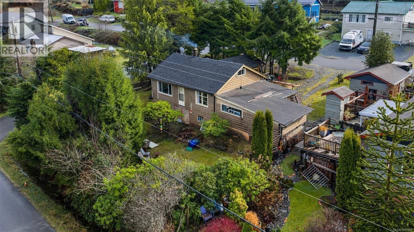 17002 Wickanninish Rd, Port Renfrew