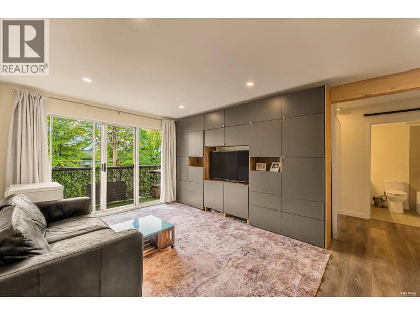 310 428 AGNES STREET, New Westminster, photo 2