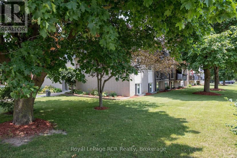 Unit 102 - 118 Preston Street — photo 25 of 26