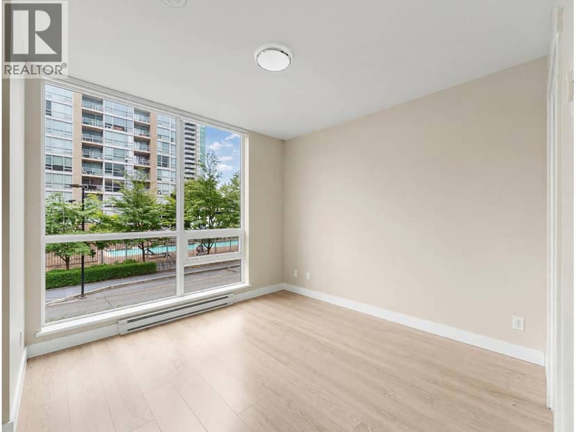 605 2968 GLEN DR., Coquitlam, photo 8