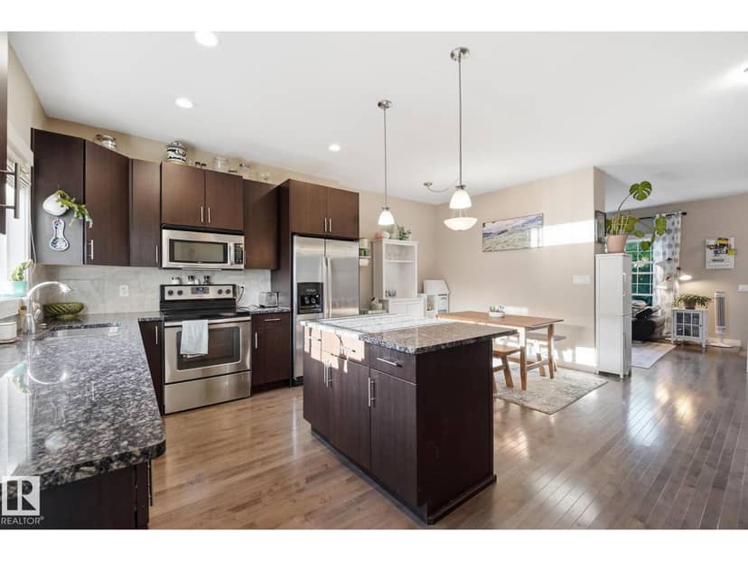 914 Valour WY NW — photo 13 of 40
