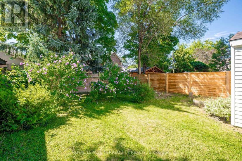 2307 Lawrence Avenue W — photo 32 of 37
