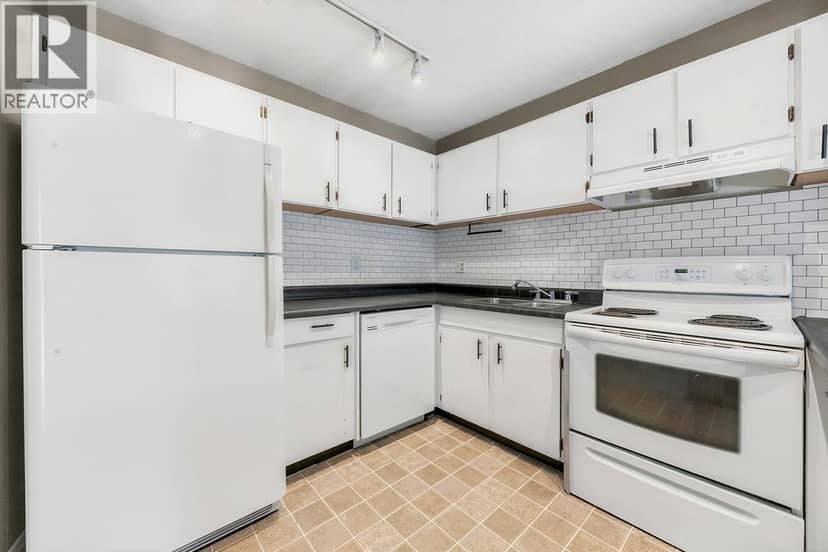 62 1930 CEDAR VILLAGE CRESCENT, North Vancouver, photo 8