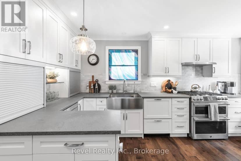 745 Crawford Drive — photo 13 of 40