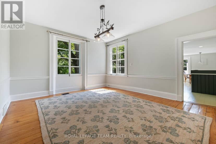 256 Wilson Street — photo 9 of 40