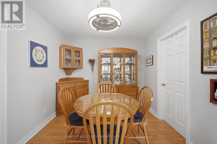 2 - 77 Mill Street E — photo 13 of 40