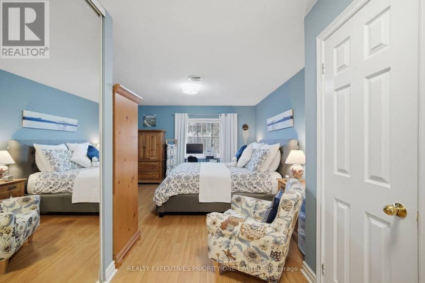 2 - 77 Mill Street E — photo 18 of 40