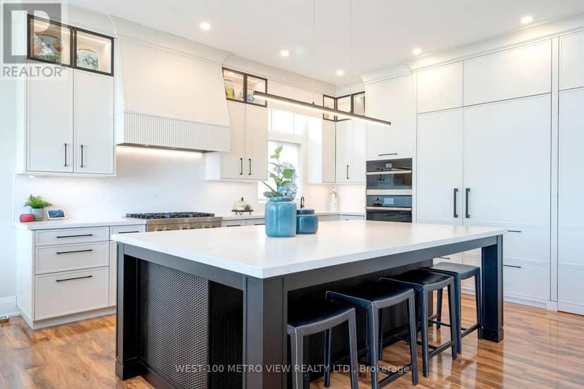 458 Silver Birch Drive — photo 10 of 40