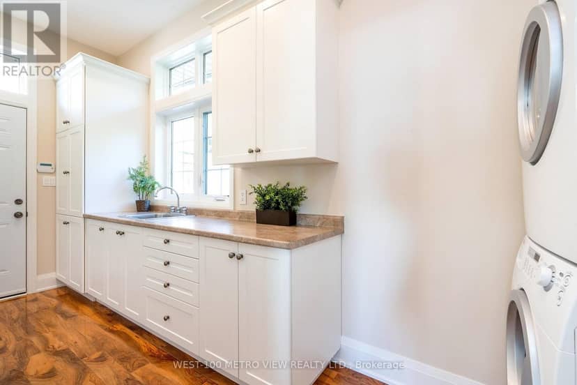 458 Silver Birch Drive — photo 16 of 40