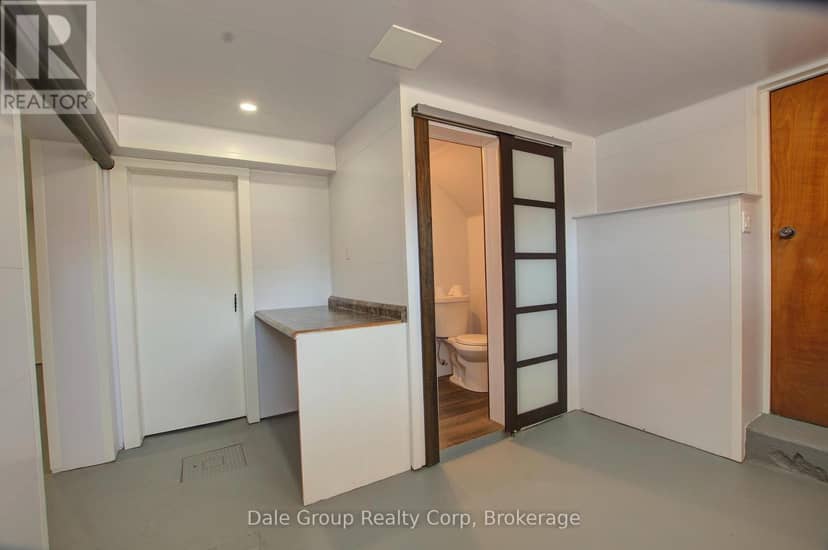 293 Albert Street — photo 9 of 28