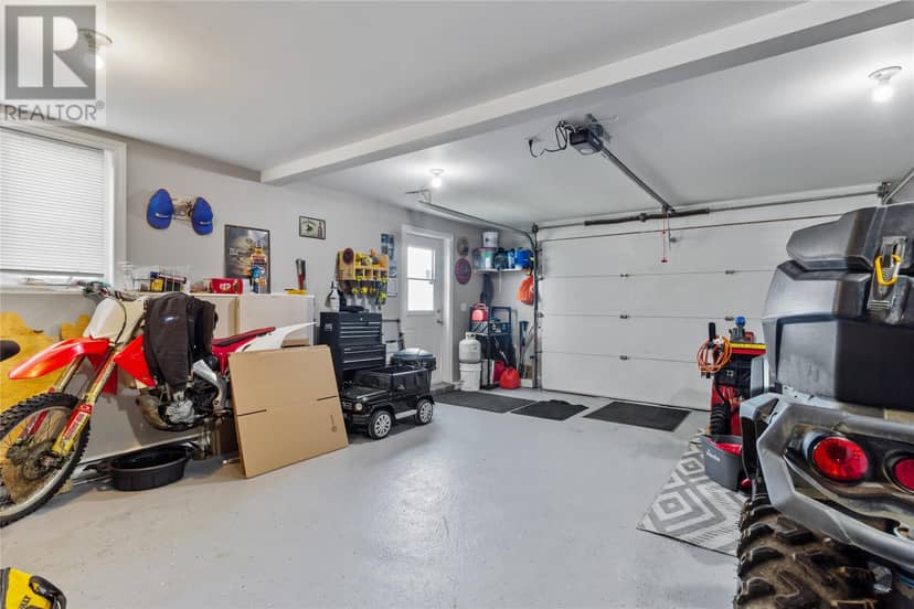 9 Mayfair Avenue — photo 26 of 26