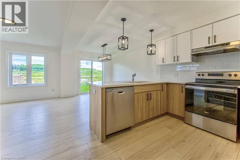 93 ELSON Street — photo 5 of 14
