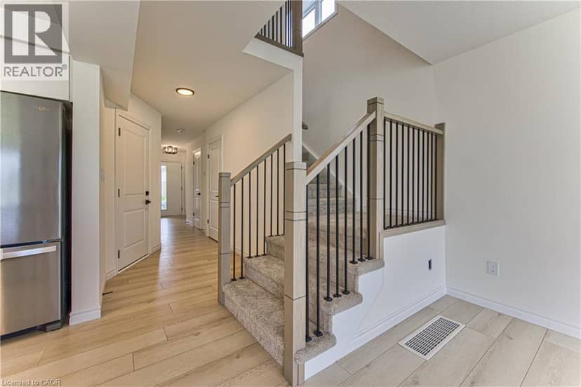 93 ELSON Street — photo 9 of 14