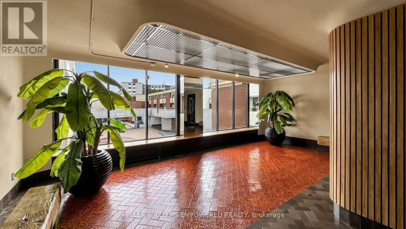 2312 - 1 Massey Square, Toronto, photo 6