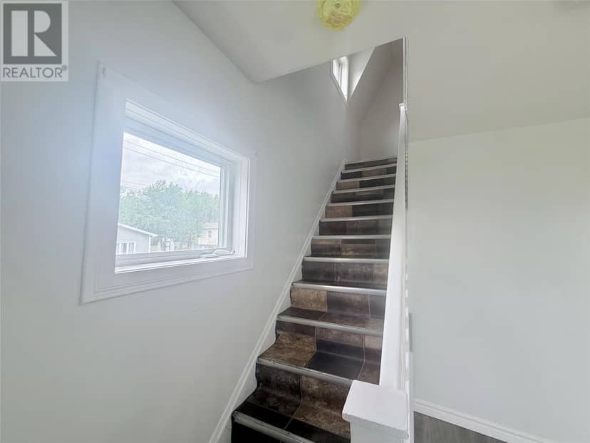 2 Eighteenth Avenue — photo 19 of 34