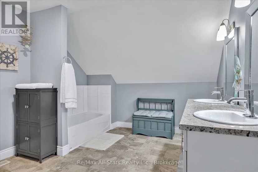 299 Barry Road — photo 33 of 40
