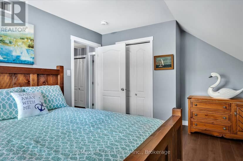 299 Barry Road — photo 37 of 40