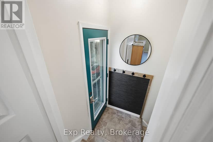 18 Railway Street — photo 27 of 40