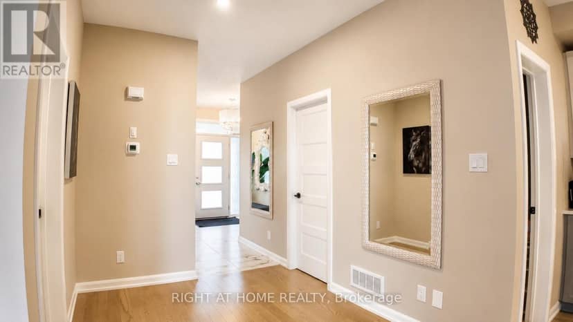 1216 Diamond Street — photo 3 of 30