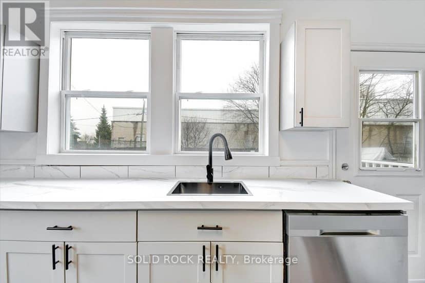 513 Romaine Street — photo 16 of 40