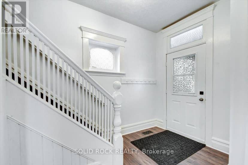 513 Romaine Street — photo 11 of 40