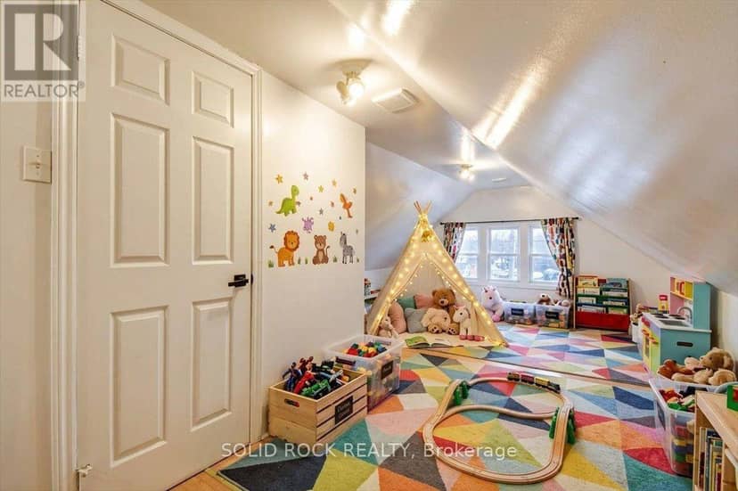 513 Romaine Street — photo 6 of 40