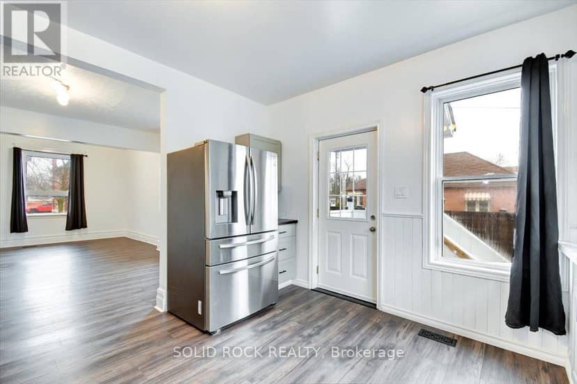 513 Romaine Street — photo 15 of 40