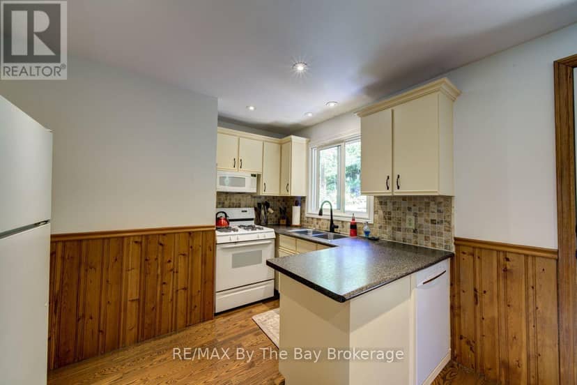 50 Hilltop Court — photo 12 of 40