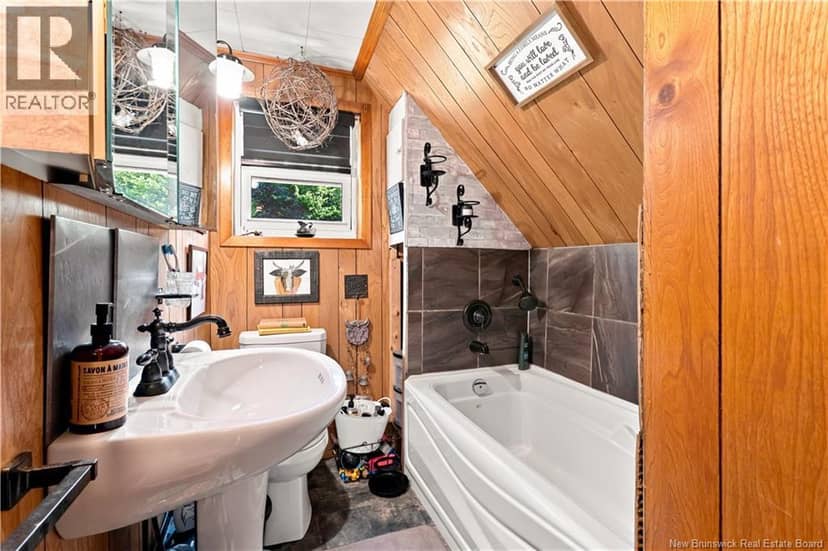 29 McAdam Street — photo 33 of 40
