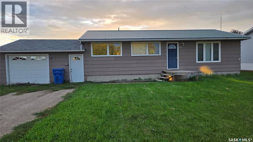 216 1st STREET W, Carnduff