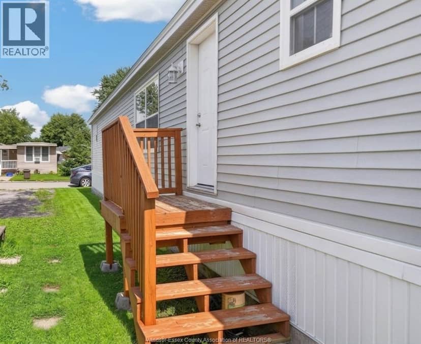 122 Steven Court — photo 3 of 25