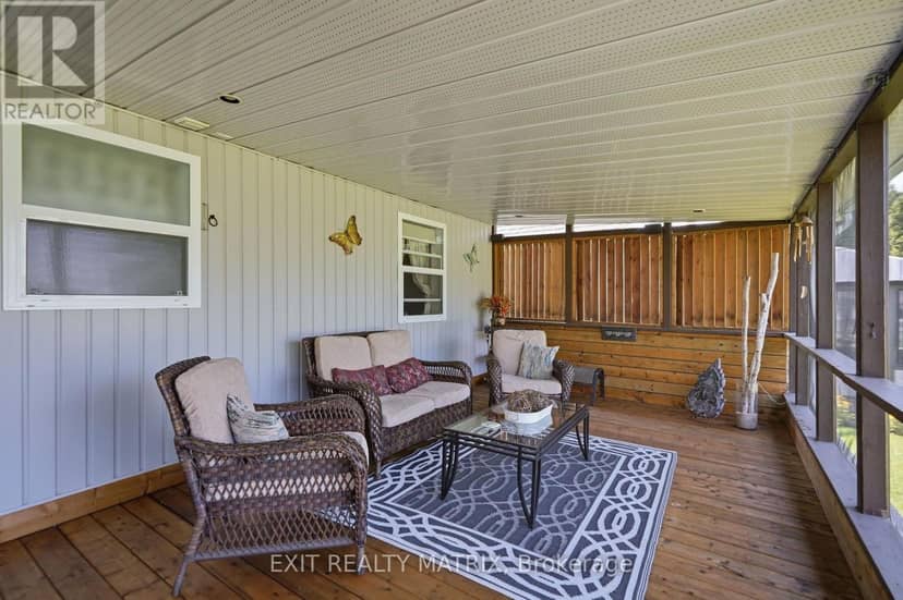554 Front Road, Champlain, photo 4