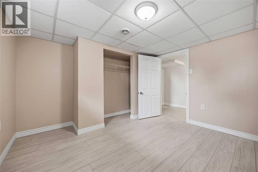 5 Aberdeen Avenue — photo 25 of 36