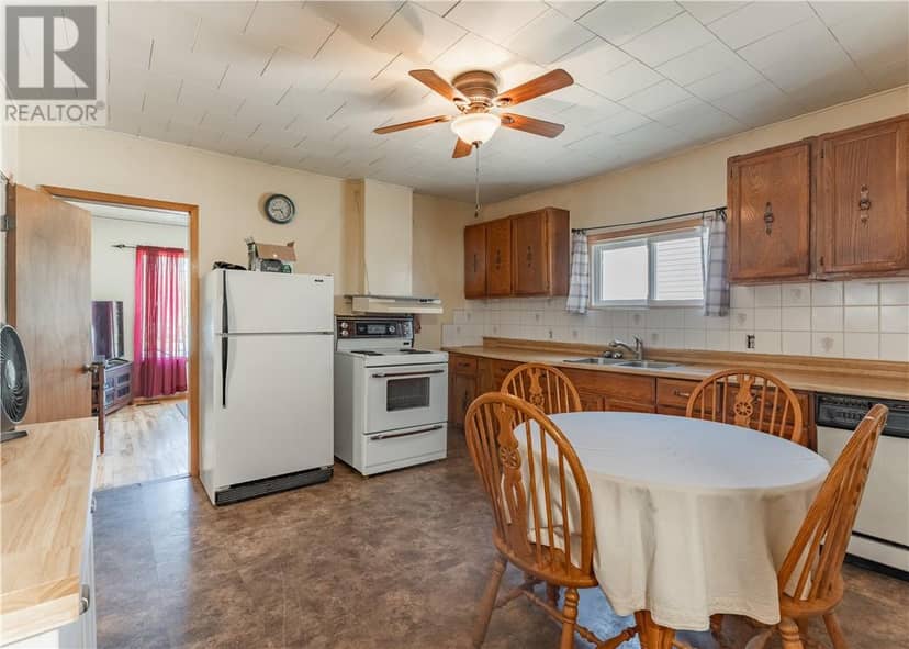 3426 Falconbridge Highway, Garson, photo 7